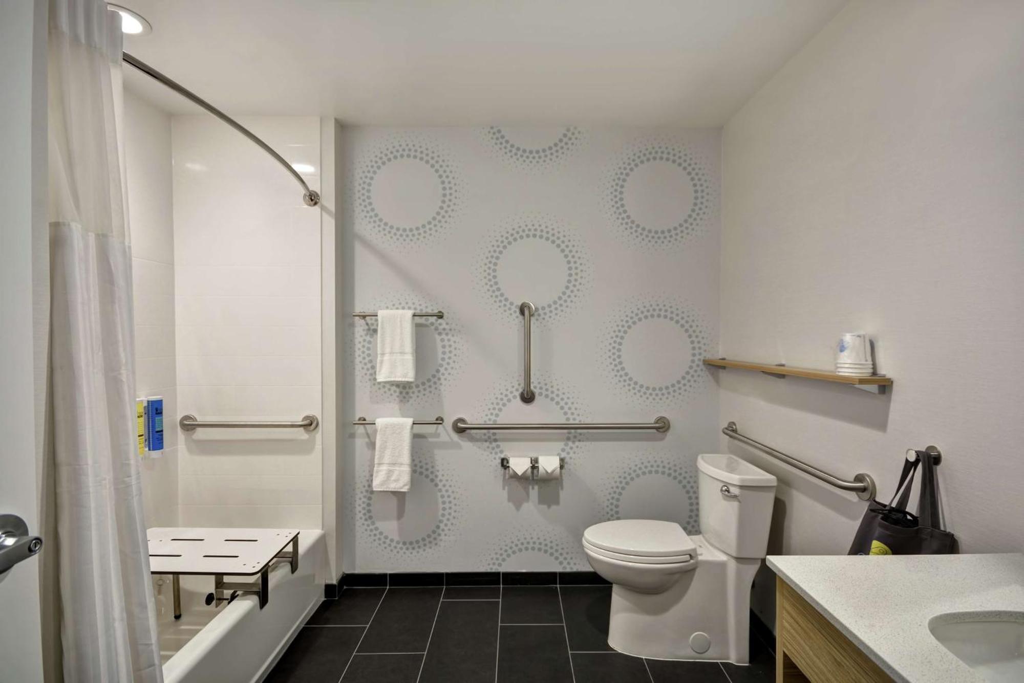Tru By Hilton Huber Heights Dayton Hotel Ngoại thất bức ảnh
